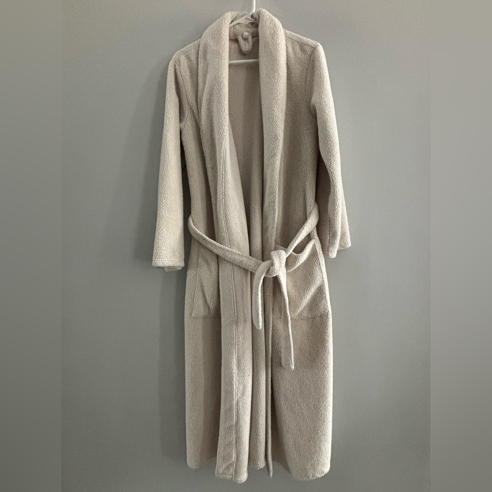 Gap Body Women's Cream Long Robe House Coat Fleece Belted Size Medium Comfy Cozy